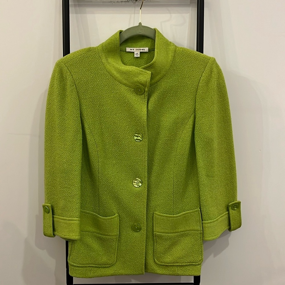 St John Cardigan Jacket Size 6 Knit Shoulder Pads Buttons Pockets Green Luxury